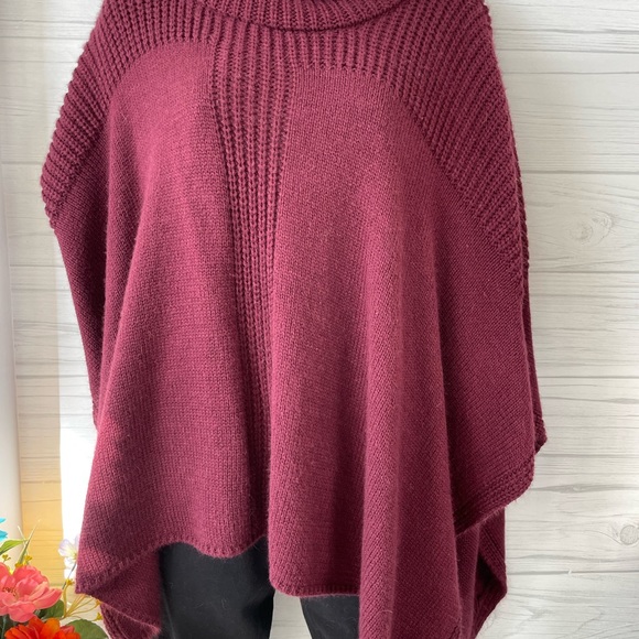 Maurices Sweaters - Maurice’s Women’s Maroon Cable Knit Turtleneck Poncho Sweater